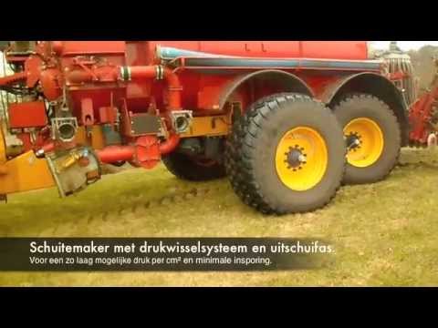 Gebr. de Vries, Rotstergaast. Schuitemaker Robusta