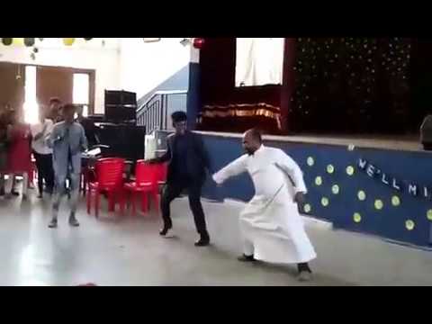 Baha Kilikki dance by a Priest. Please subscribe my channel too