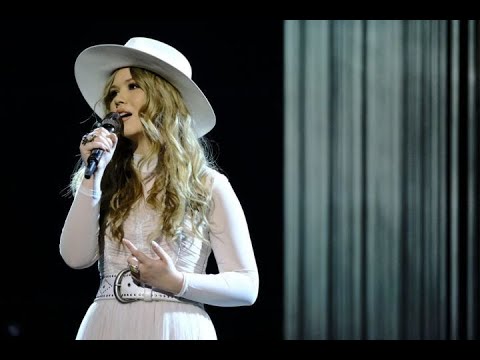 ✅  Team Nick's Rachel Mac showed off her killer vocals once again as she took the stage on Monday's