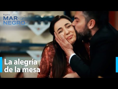 ¿Se está derritiendo el hielo entre Mustafa y Asiye? - Mar Negro Capítulo 156 | Fugitiva