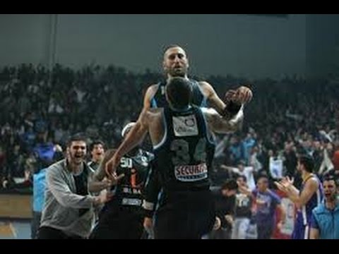 Fadi El Khatib Clutch Shot  vs Riyadi