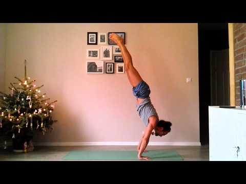 Ashtanga Yoga: Navasana to Handstand