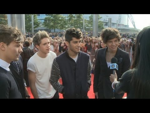 'We aren't splitting up': Harry Styles defends One Direction's three month break