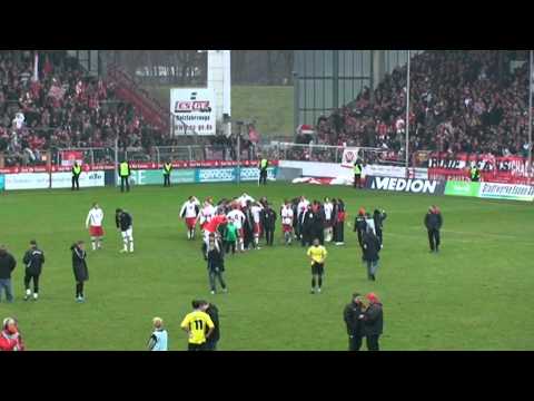 Rot-Weiss Essen - ETB Schwarz Weiß Essen 3:0  05.03.2011 Teil 8.mpg