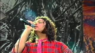 The Polyphonic Spree - Hanging Around The Day - T In The Park 2003