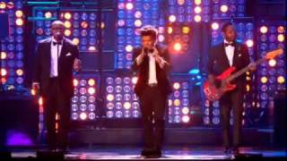 BRUNO MARS -&quot;Just the way you are&quot; (Brit Awards 2012) Live Performance