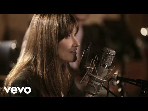 Carla Bruni - Mon Raymond (Live Session)