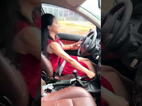轉圈嗎？我教你呀！ #狂練車技 #女司機 #漂移 #360度旋轉 #封閉場地專業動作請勿模仿