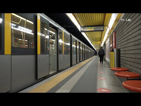 Tür schließt - U-Bahn Mailand