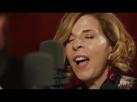 Edgar Oceransky Ft. Sole Giménez - En La Obscuridad