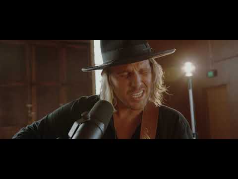 Kyle Lionhart – So Close (Acoustic)