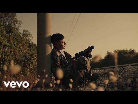 Hal Quartièr - Comm' me' Chiamm' (Official Video)