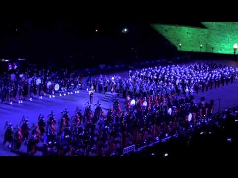 Royal Edinburgh Military Tattoo 2014 Performance of  "Goin' Home"