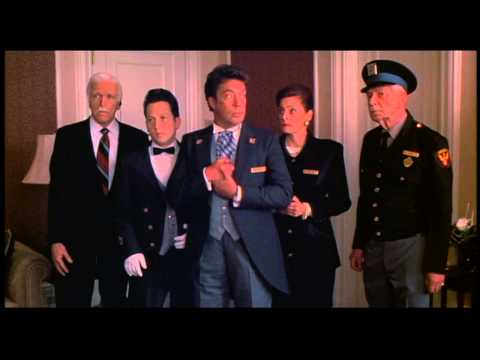 Mi Pobre Angelito 2 "Escena de la TV y la metralladora" (Latino)