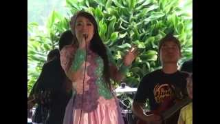 Download lagu Nilah Fauzista feat N25 kejora mp3