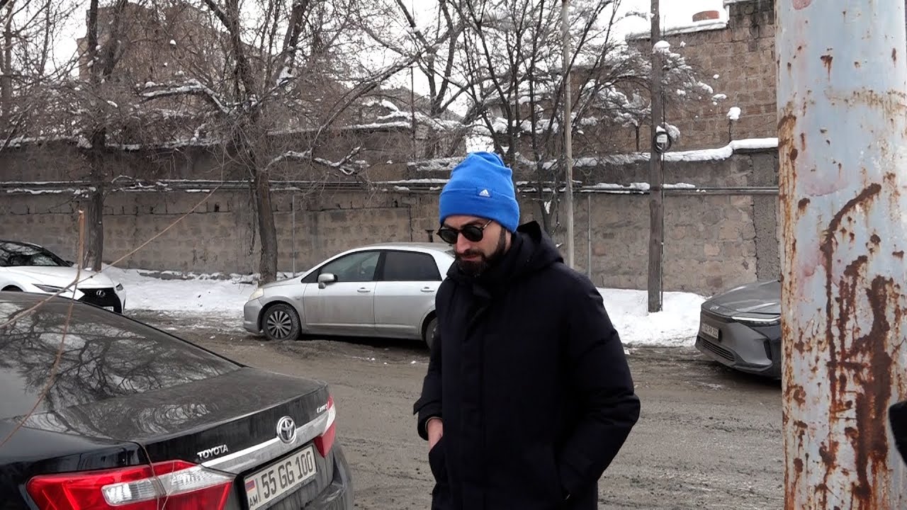 Ալեն Սիմոնյանի եղբայրը չպատասխանեց լրագրողների հարցերին