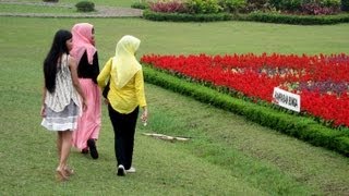preview picture of video 'Taman Bunga Nusantara (Flower Garden), Cipanas - West Java - Indonesia'
