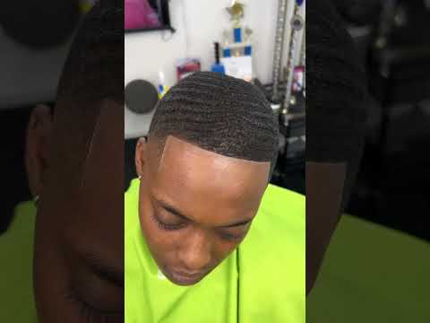 Watch This Flawless Fade Masterpiece! 😱💈 #BarberLife #MenHairstyles
