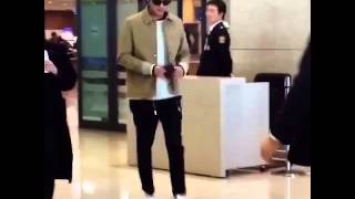 Download lagu 03/19/2015 #LeeMinHo arrived back in Seoul Korea from Paris mp3