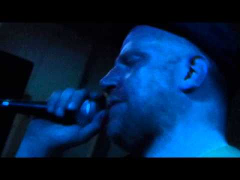 ZION TRAIN ft MC DubDadda @Rebeldia 4 May 2013 [4di5]