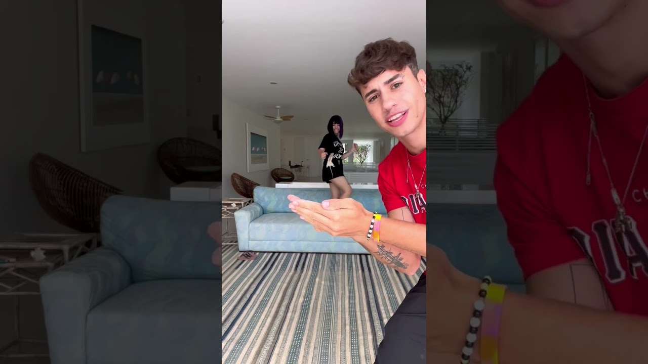 Ela quase derrubou a ratinha ?? (#SHORT) Mansão Movie