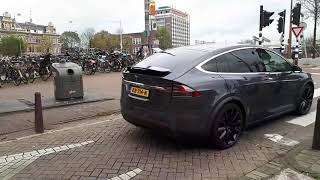 Našel jsem Tesla auto!! (Model X)