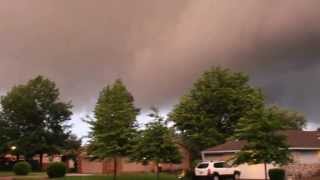 preview picture of video 'Broken Arrow Tornado - May 30th, 2013'
