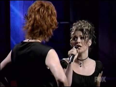 Kelly Clarkson & Reba Mcentire Does He Love You