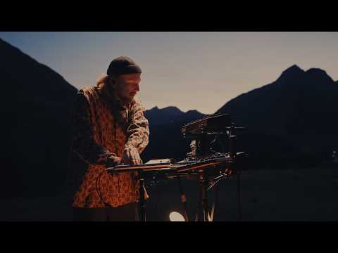 Niklas Paschburg - Ried-Brig (Mountain live session)