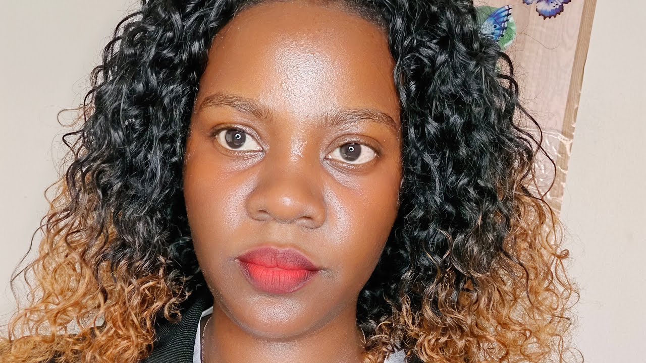 Omukazi mugwe ebakuli bwoti asamule live ne senga Faith 256