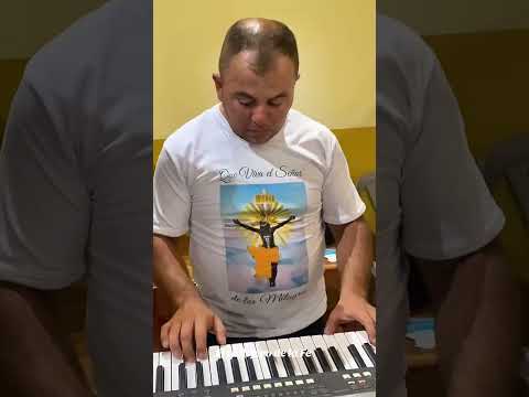 Santuario Señor de los Milagros.  El Sauce León #callejeandolafe