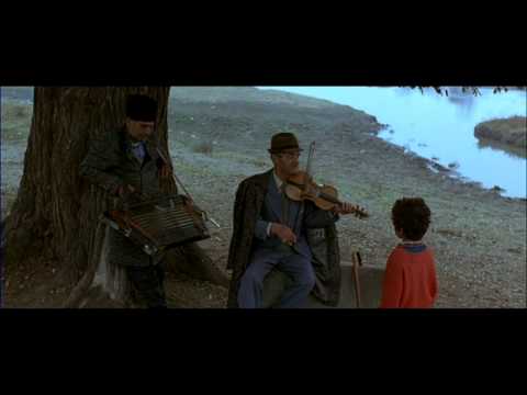 Latcho Drom - "Song to Boy" / "Balada Conducatorolui"