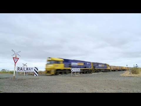 Pacific National Perth To Melbourne Container Train - PoathTV