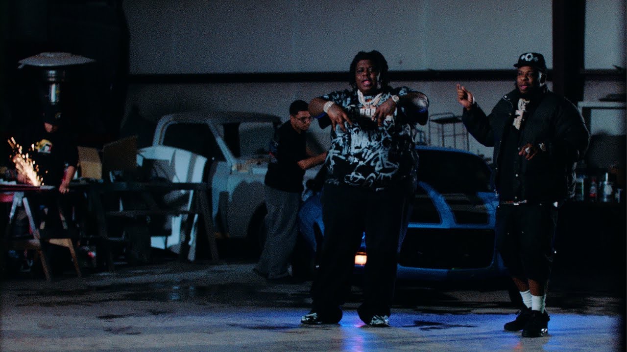 Maxo Kream ft BigXthaPlug – “Smokey”