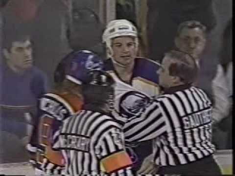 Doug Bodger vs Joe Murphy