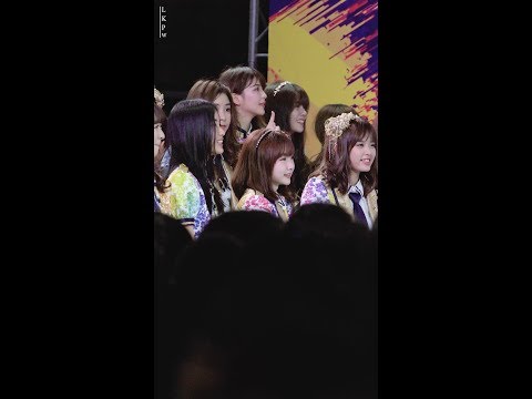 [4K] 171216 BNK48 @ MBK Center Cover Dance 2017 - Event Fancam [Vertical]