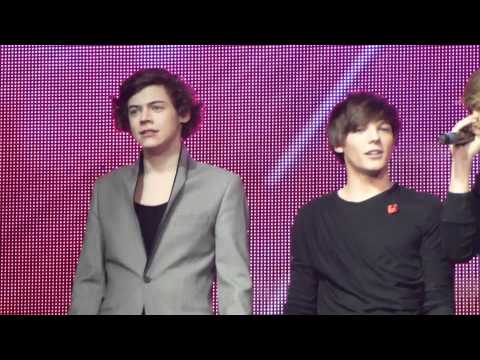 X FACTOR LIVE TOUR 2011 NOTTINGHAM - One Direction KIDS IN AMERICA