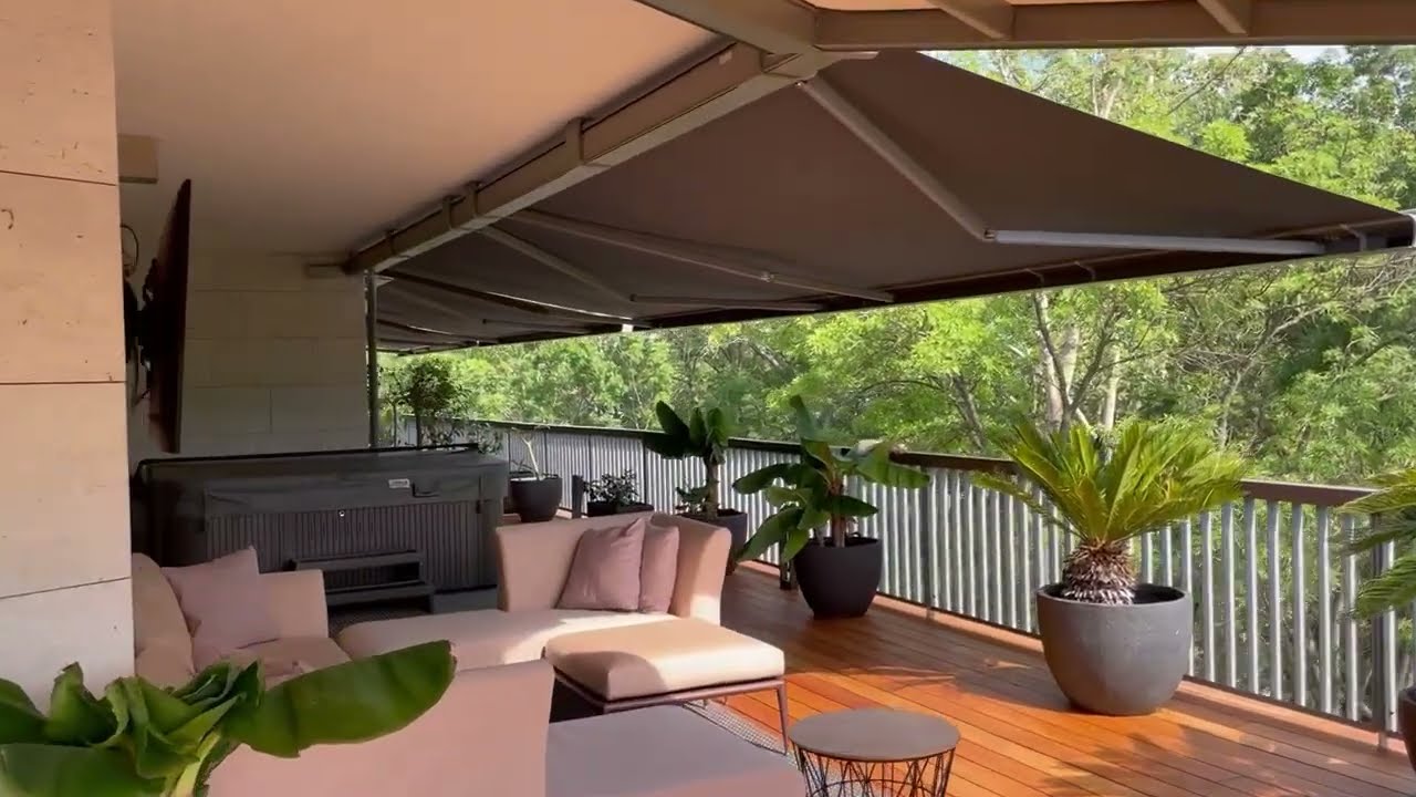 Vízhatlan vászonfedésű pergola + napellenző