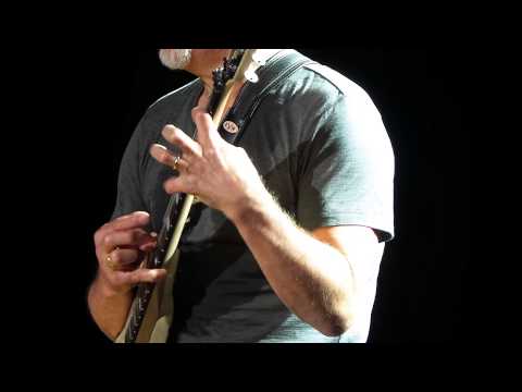 Van Halen "Eruption" Eddie solo 8/9/15 PNC, New Jersey