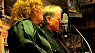 LIVE FROM THE COOK SHACK - ROBIN & LINDA WILLIAMS & THEIR FINE GROUP - 
