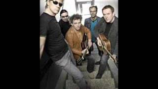 Eppu Normaali - Tähdenlennon tiellä