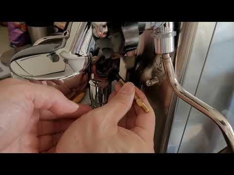 Lubricating my Lelit MaraX E61 grouparm internal cam