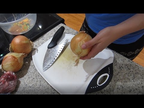 How to dice a fresh yellow onion