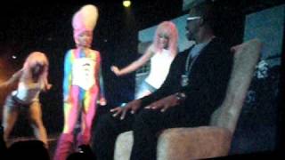 Nicki Minaj give Chris Paul Lap dance