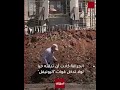 مزارع لبناني في مزارع شبعا المحتلة يقف بوجه جرافة إسرائيلية كانت تحاول جرف أرض زراعية