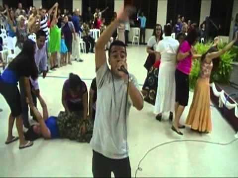 Mientras cantabamos En Pie de Guerra Dios Libertando Eddie jr Candelita