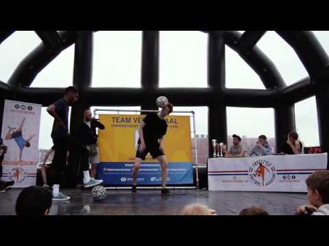 3rd place: Logan vs Mart Pool - International Freestyle Football Tournament Veenendaal