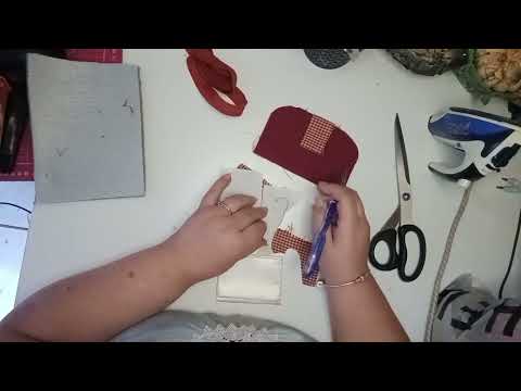 It can't be more beautiful, it keeps cards