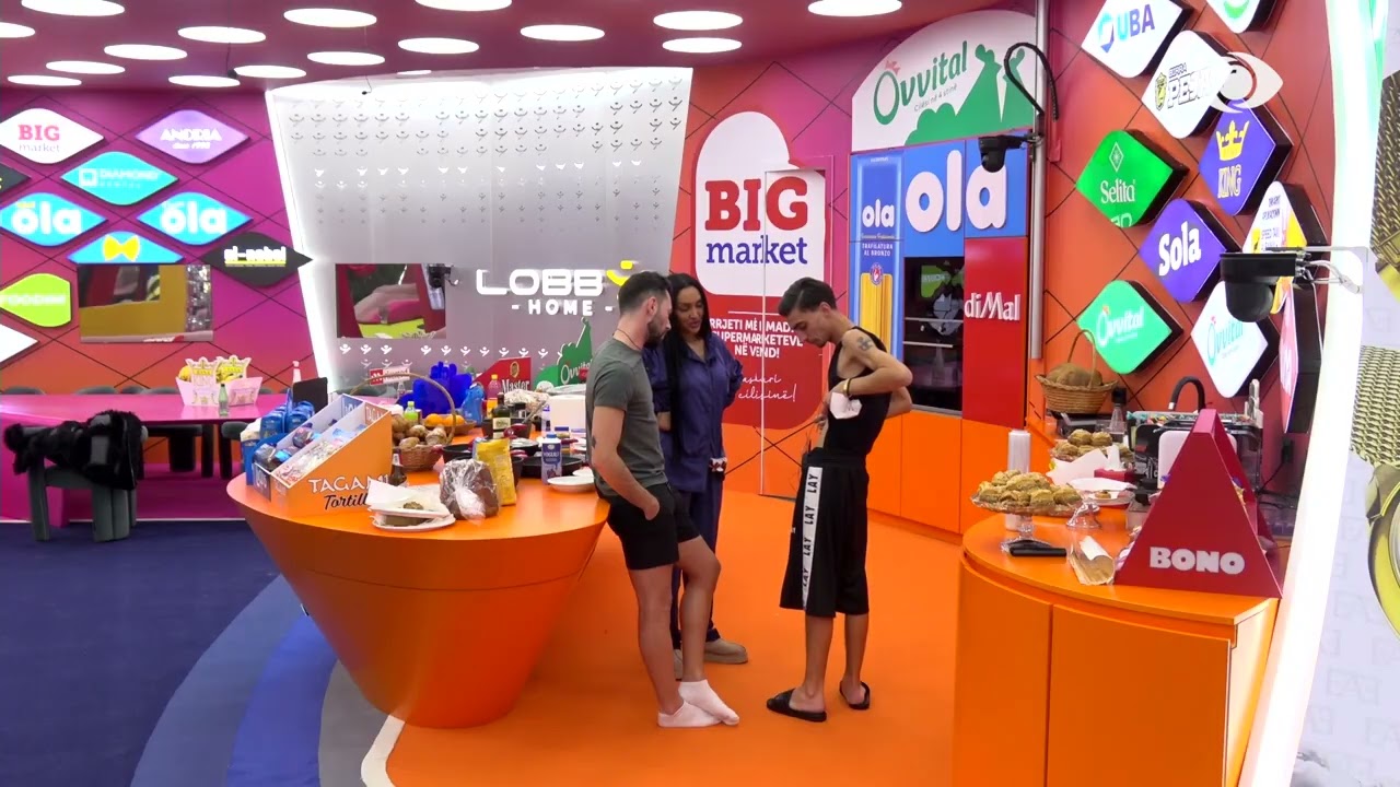 Kam siluetën time…/ Juxhini i tregon tatuazhet Angelos