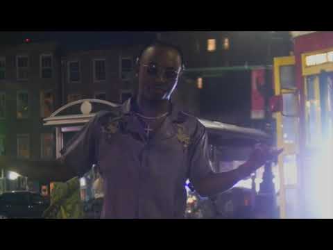 PeeziKnowel " Seen Her"